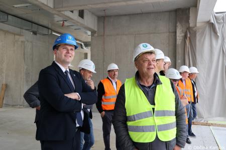 Ogled gradbišča nove Osnovne šole Frana Albrehta in seznanitev s potekom del občinskih svetnikov (31)